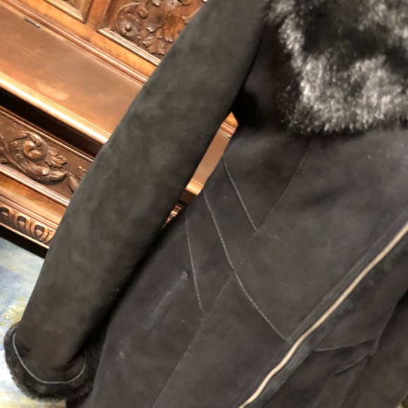 Shearling Coat with Hood - Picture 5 of 6